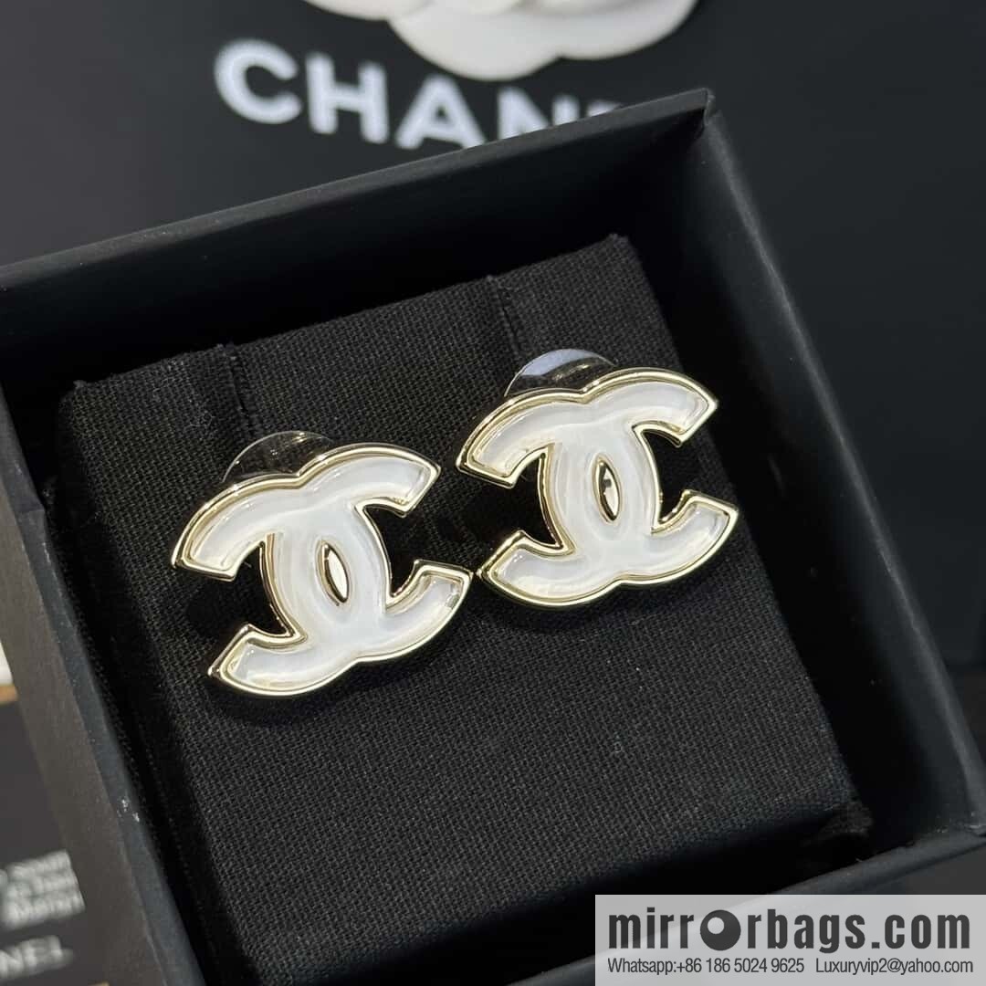 ❗️New ❗️☀️ New ☑️ Chanel C1 double c acrylic stud earrings ☀️
