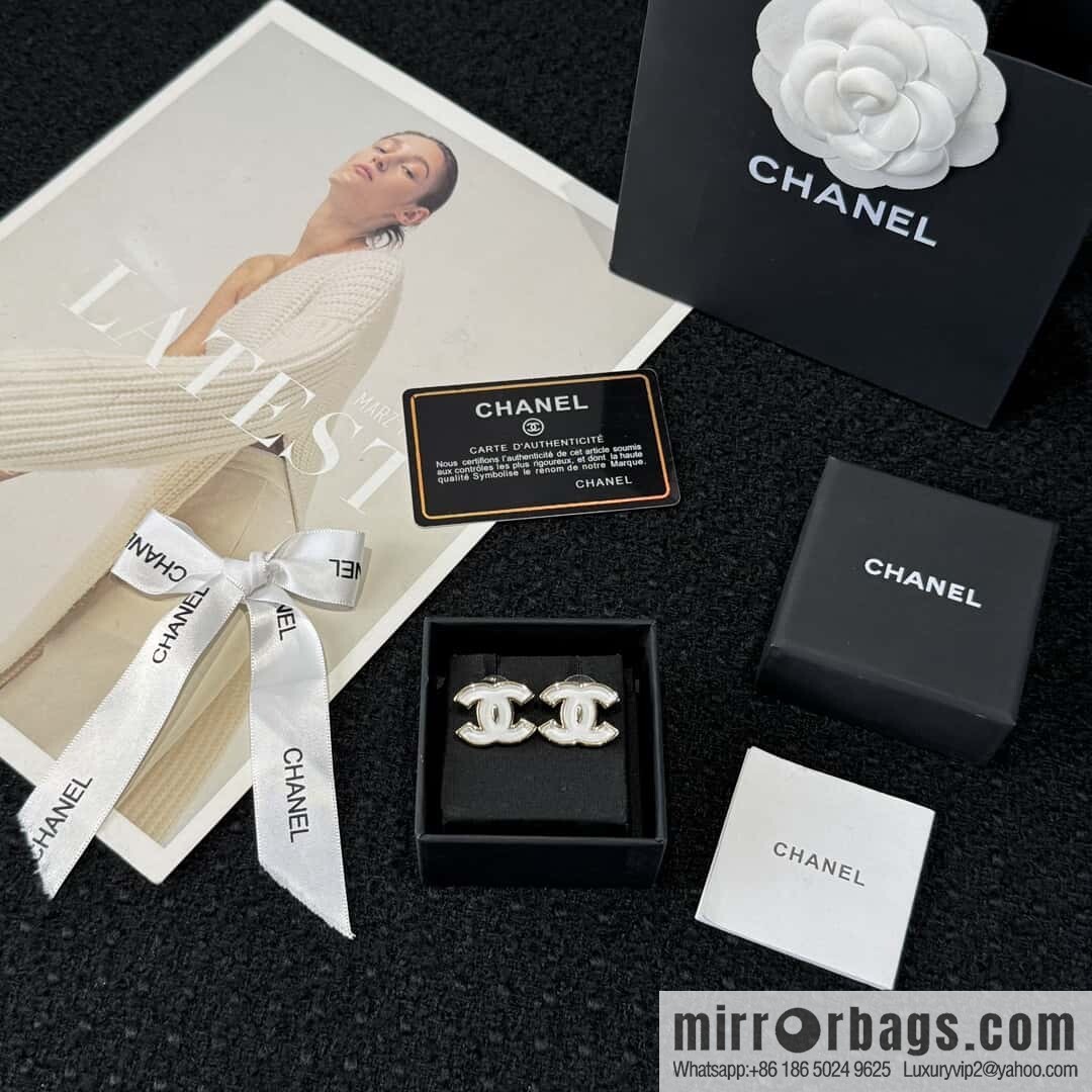 ❗️New ❗️☀️ New ☑️ Chanel C1 double c acrylic stud earrings ☀️