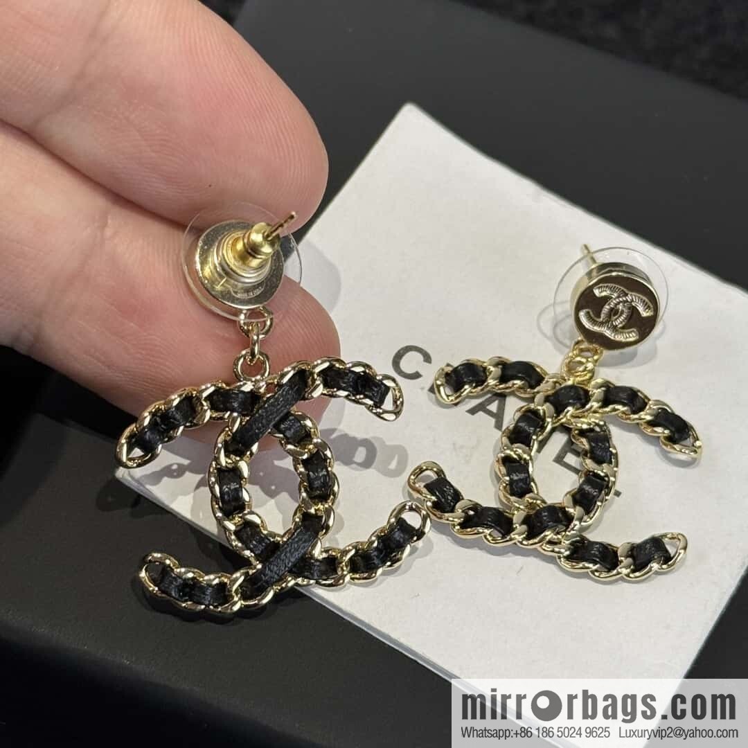 ❗️New ❗️ ☀️ new ☑️ Chanel c2 double c black leather rope stud earrings ☀️