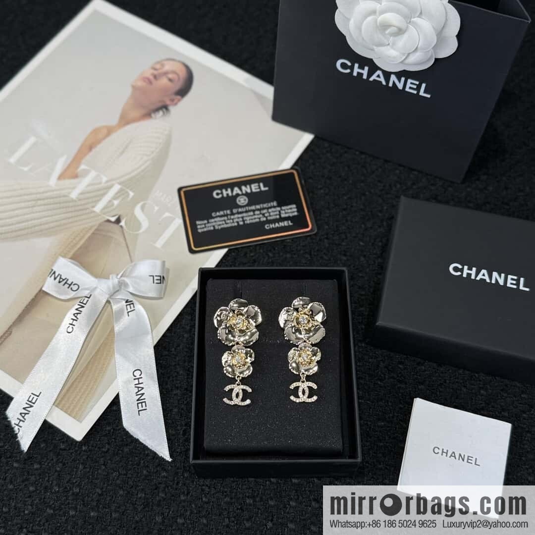 ❗️New ❗️☀️ new ☑️ chanel c3 double c gold camellia stud earrings ☀️
