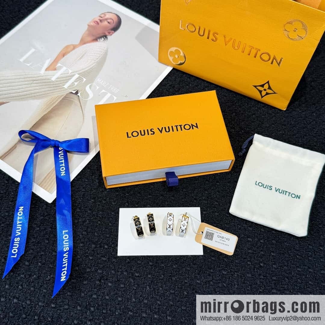 ❗️New ❗️ ☀ Original ☀ Louis Vuitton LV stud earrings ☀