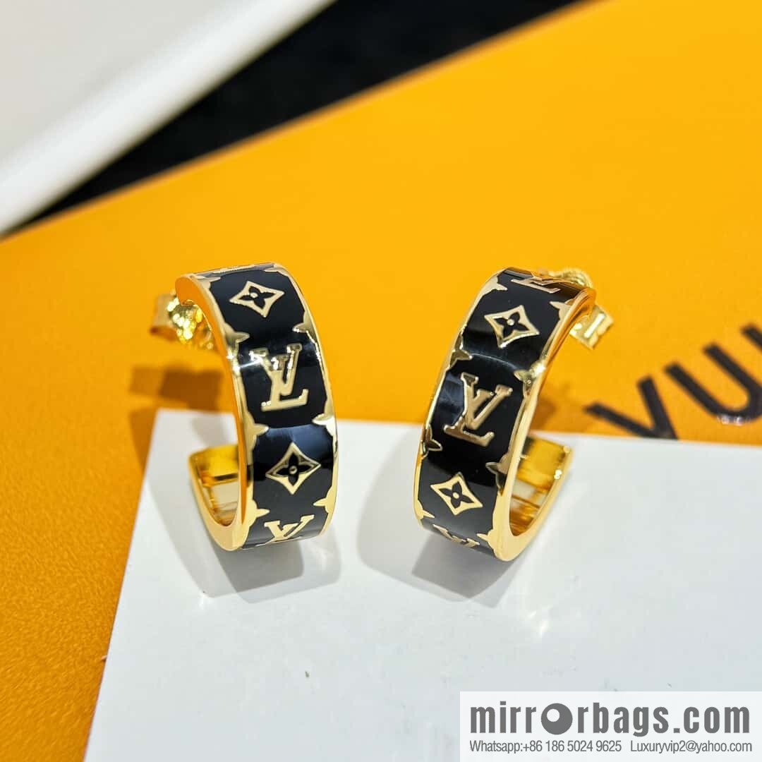 ❗️New ❗️ ☀ Original ☀ Louis Vuitton LV stud earrings ☀