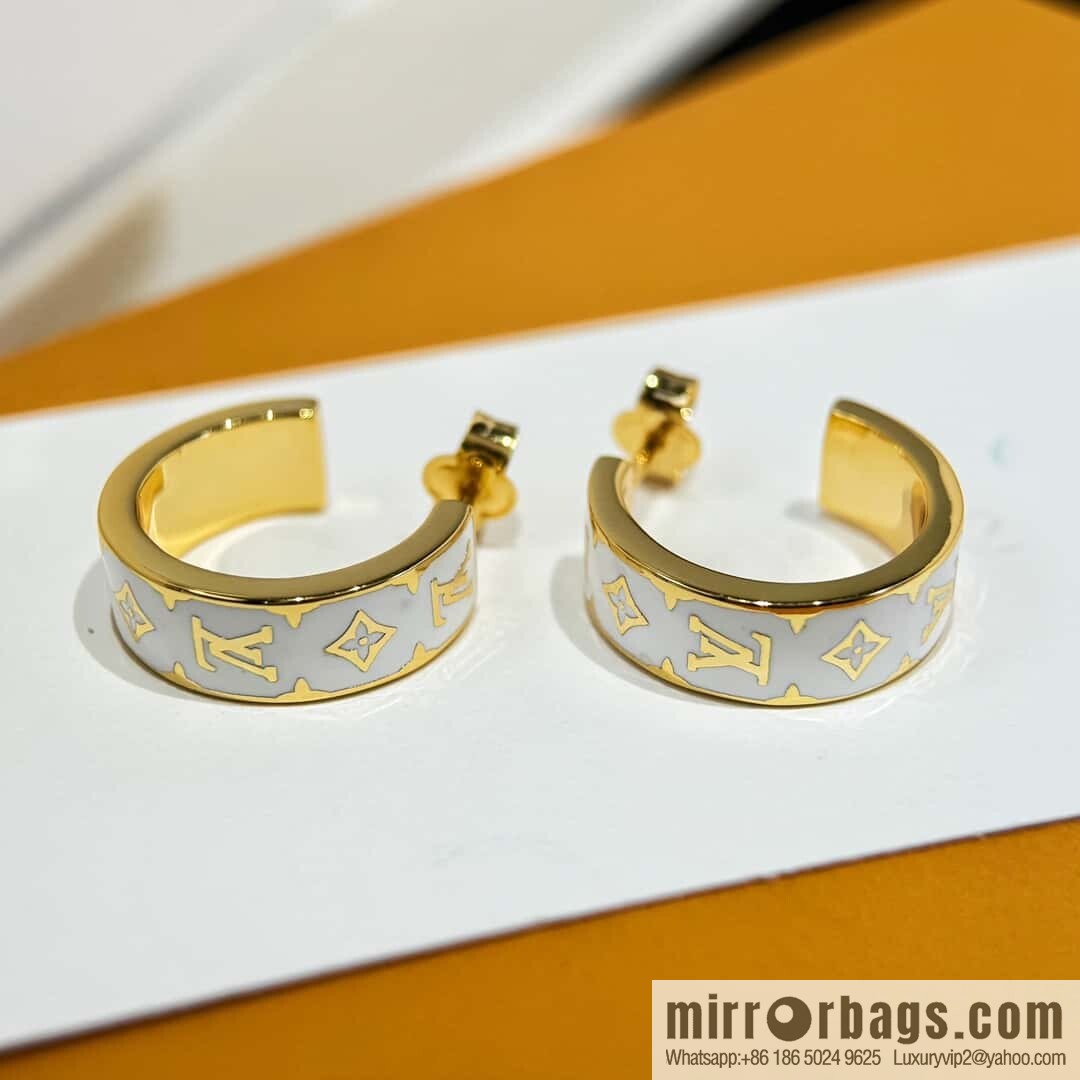 ❗️New ❗️ ☀ Original ☀ Louis Vuitton LV stud earrings ☀
