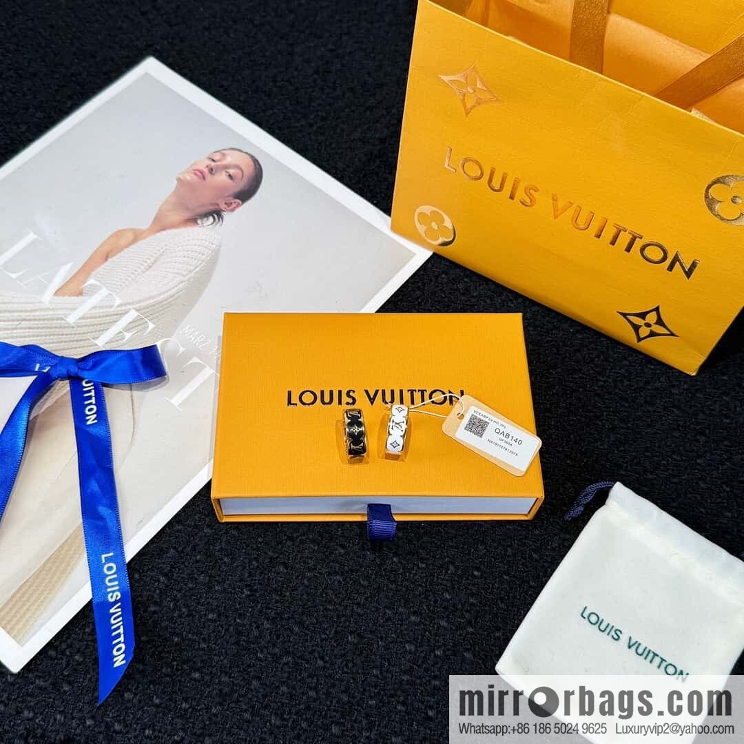 ❗️New ❗️ ☀ Original ☀ Louis Vuitton LV Ring ☀
