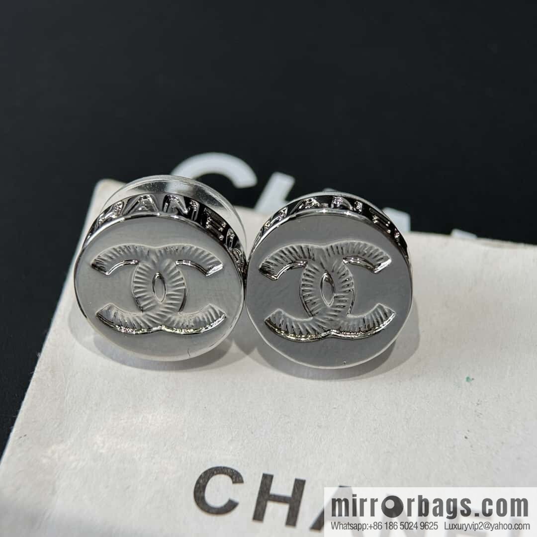 ❗️New ❗️ ☀️ new ☑️ Chanel double c round button stud earrings ☀️