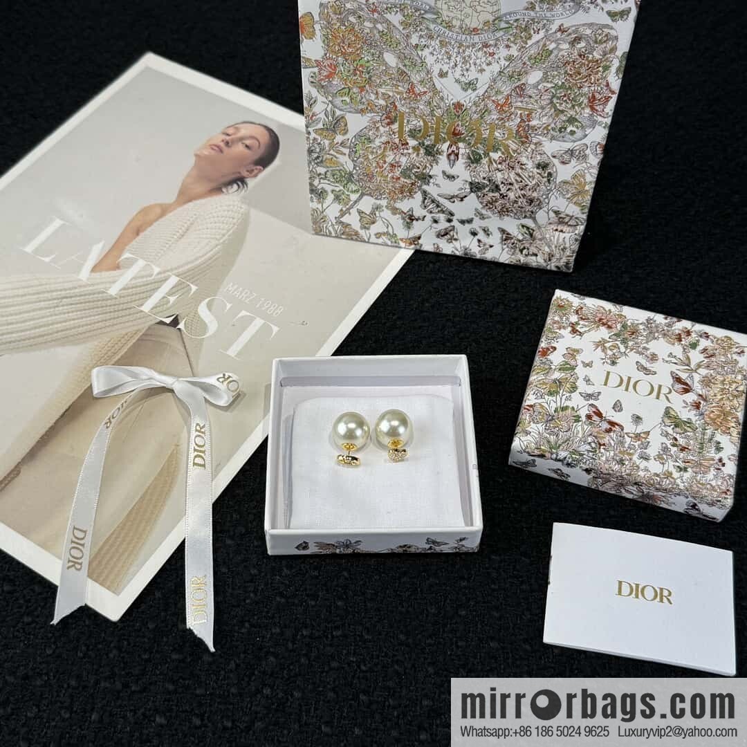 ❗️New ❗️ ☀️ New ☑️ Dior Dior size pearl peach heart love CD stud earrings ☀️