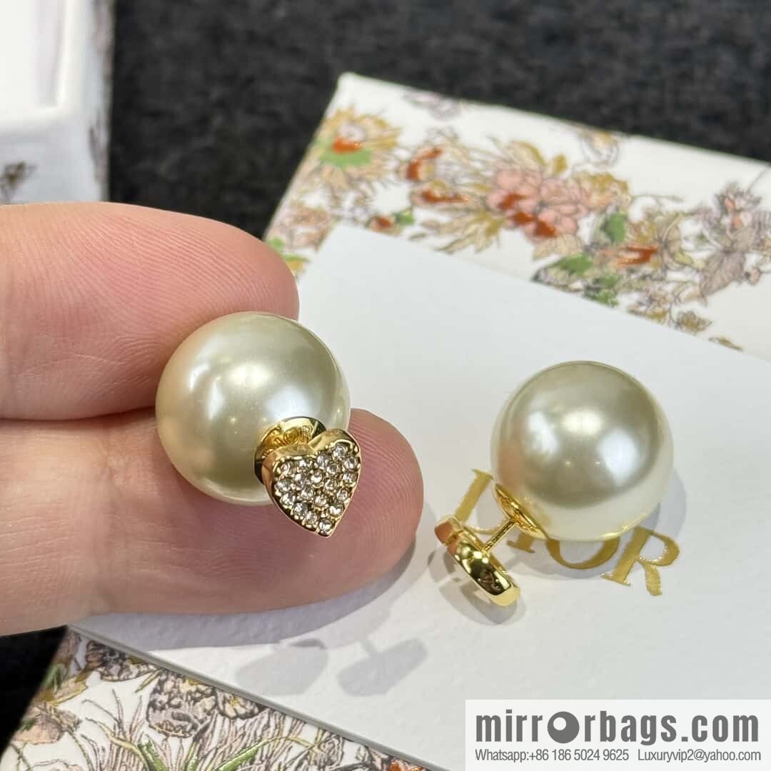 ❗️New ❗️ ☀️ New ☑️ Dior Dior size pearl peach heart love CD stud earrings ☀️