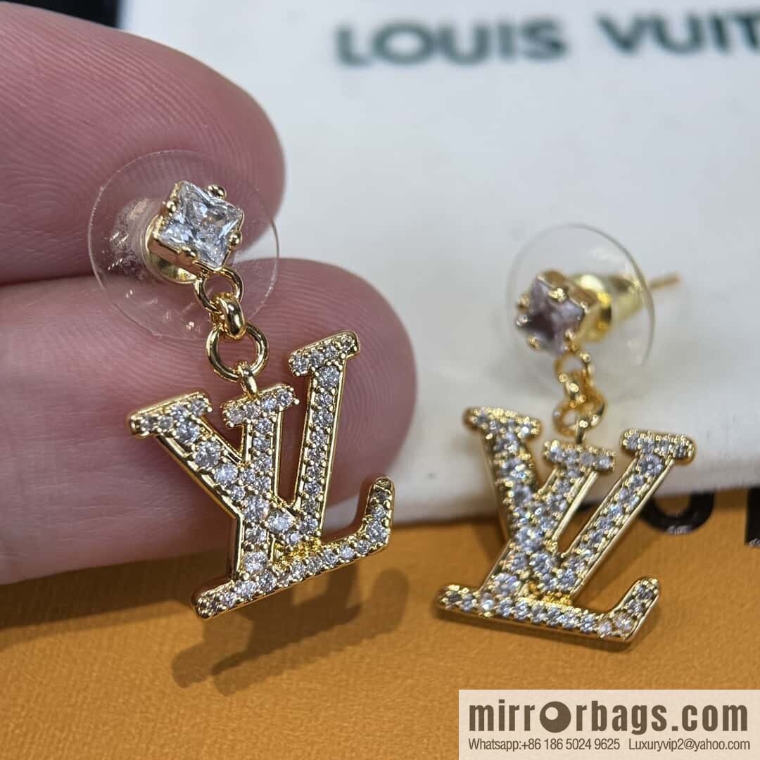 ❗️New ❗️ ☀ Original ☀ Louis Vuitton LV full diamond letter stud earrings ☀