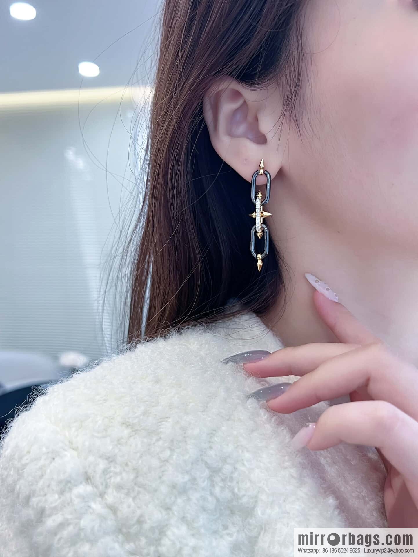 ❗️New ❗️ ☀️ Original ☀️ Tiffany & co Tiffany Titan Jewelry Tiffany Titan by Pharrell Williams Trident Gun Black Stud Earrings ☀️