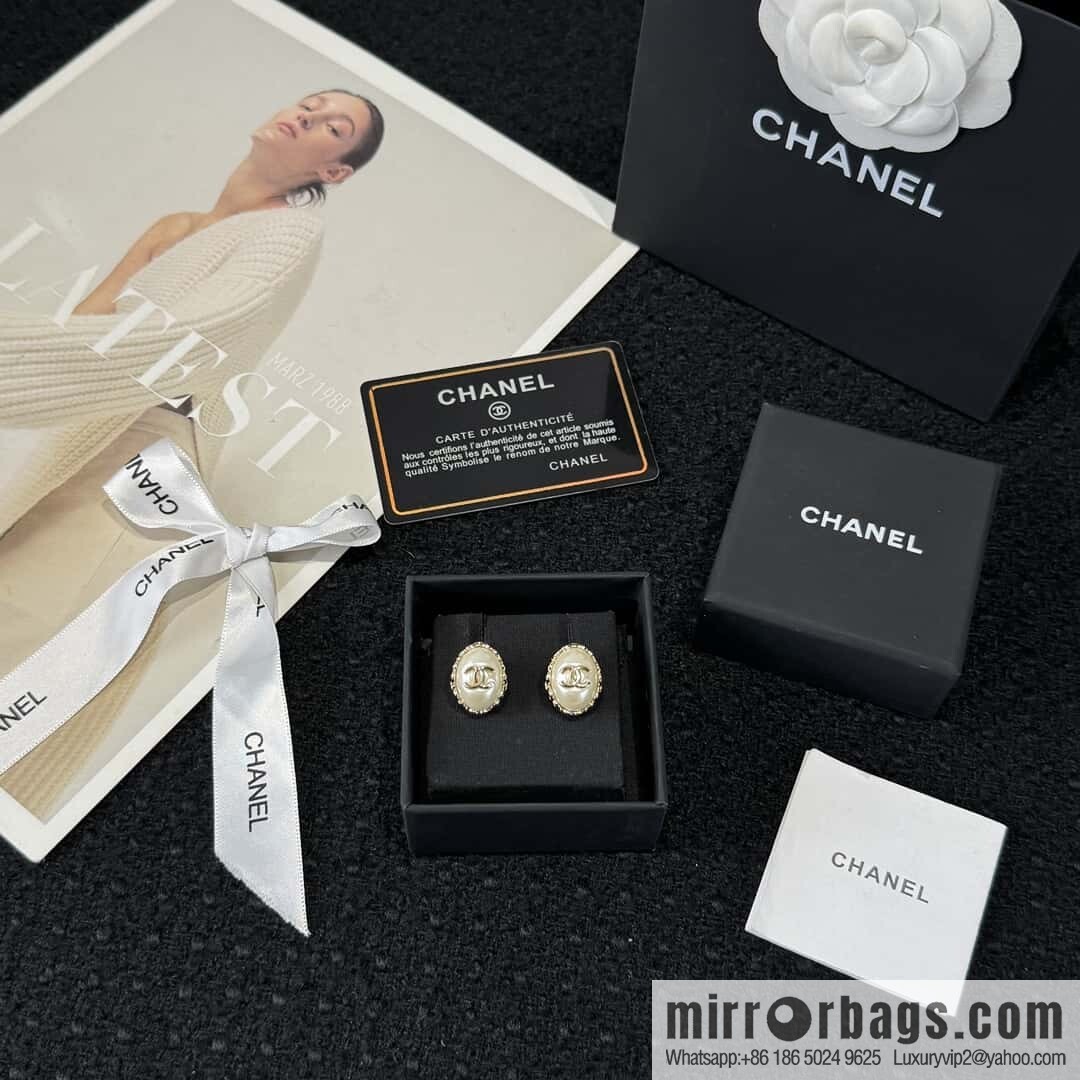 ❗️New ❗️ ☀️ new ☑️ Chanel double c oval stud earrings ☀️