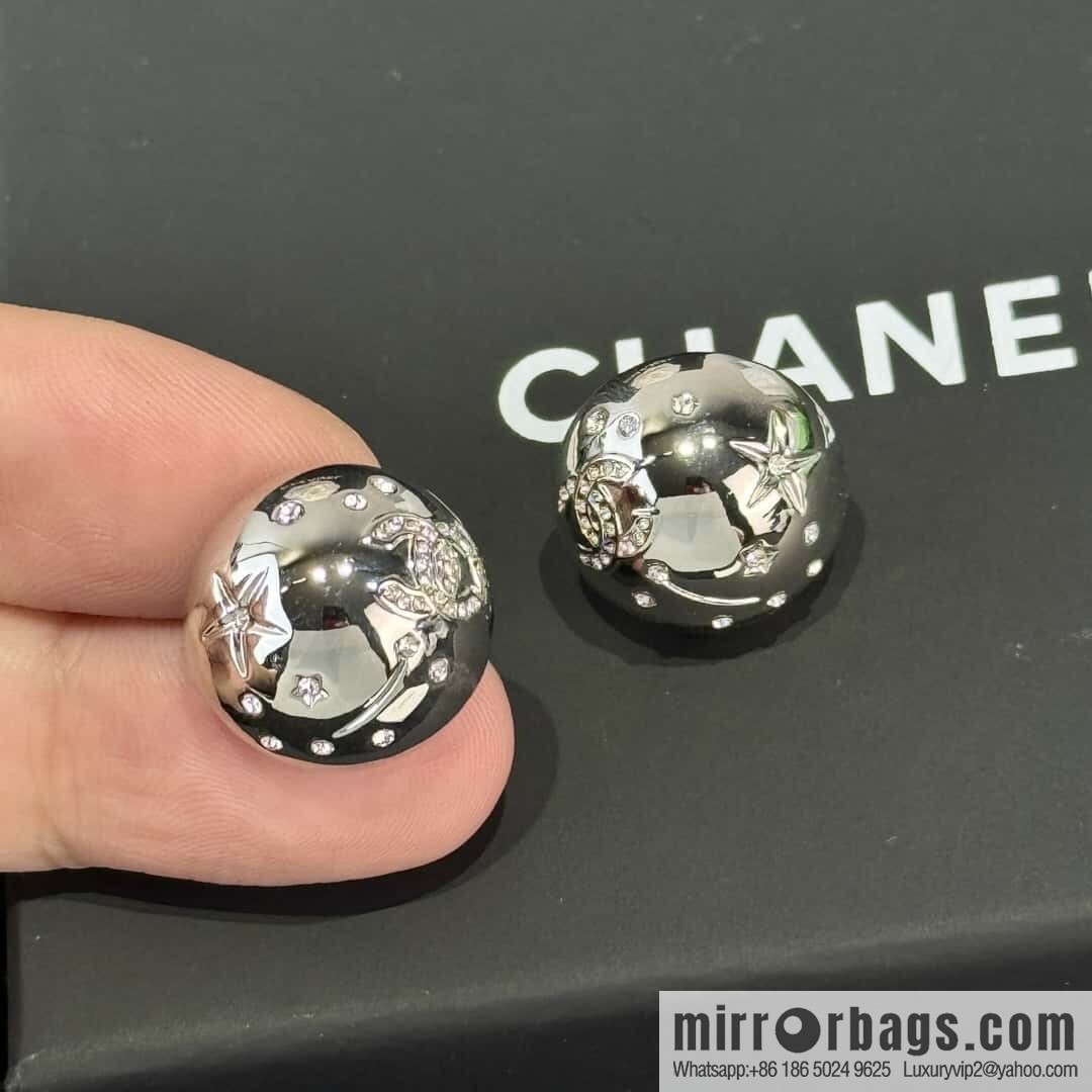 ❗️New ❗️☀️ new ☑️ chanel c1 double c round mirror stud earrings ☀️