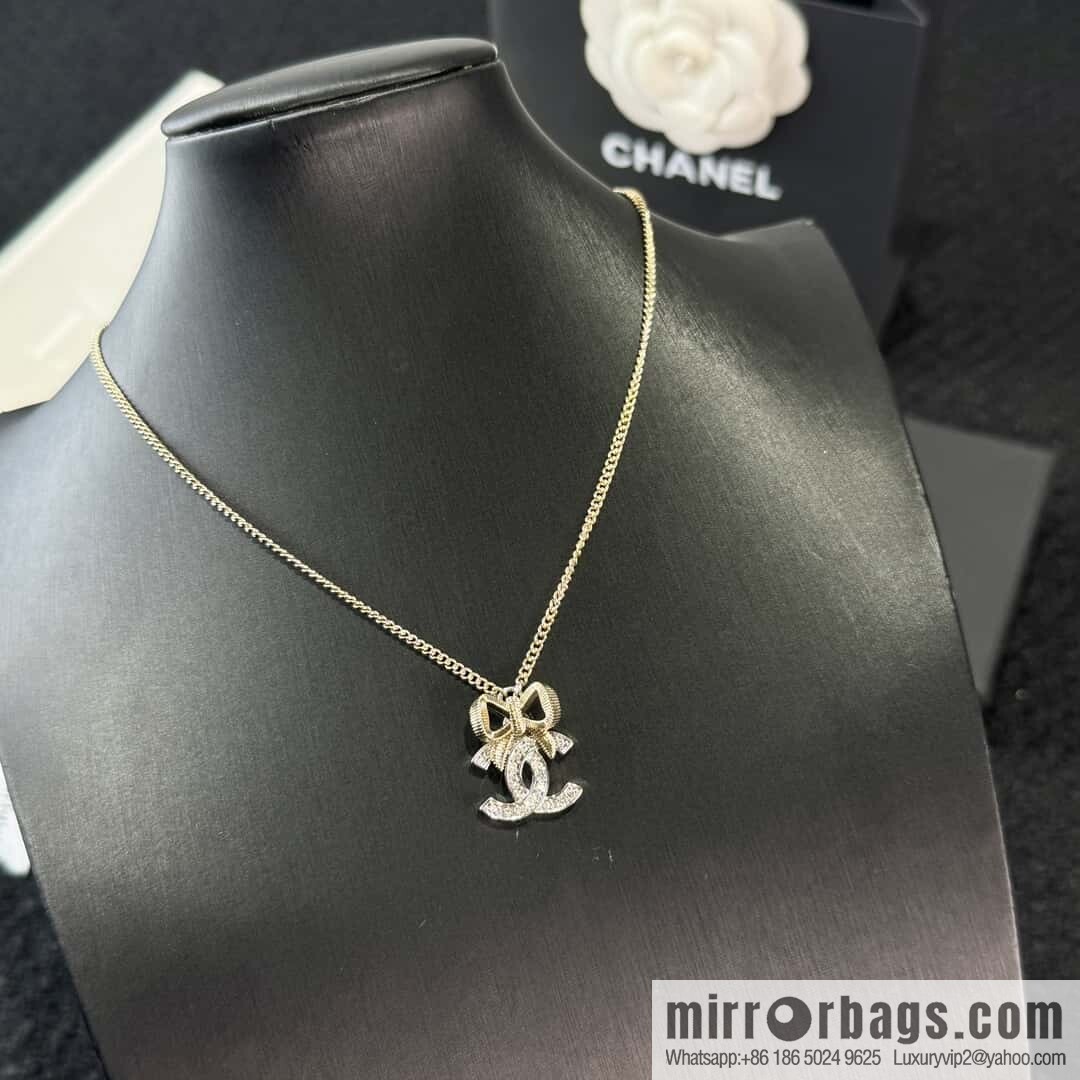 ❗️New ❗️☀️ New ☑️ Chanel Double C Clover Necklace ☀️