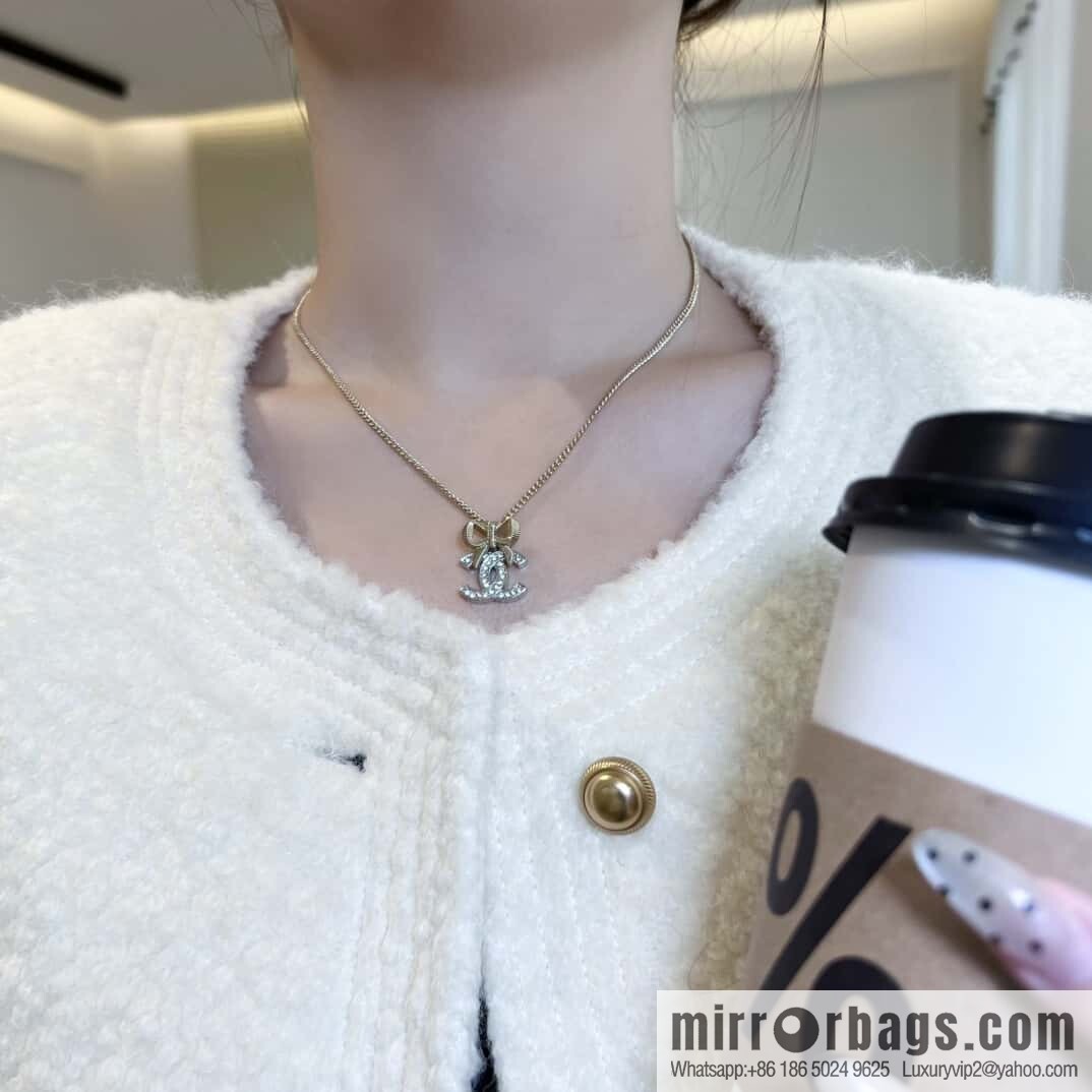 ❗️New ❗️☀️ New ☑️ Chanel Double C Clover Necklace ☀️
