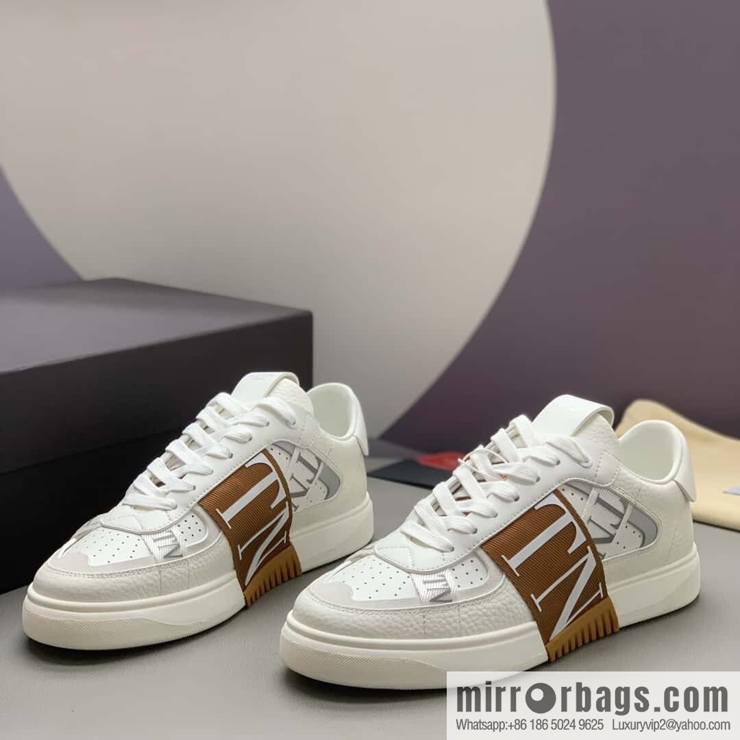 Valentino 🔥 men's and women's sneakers