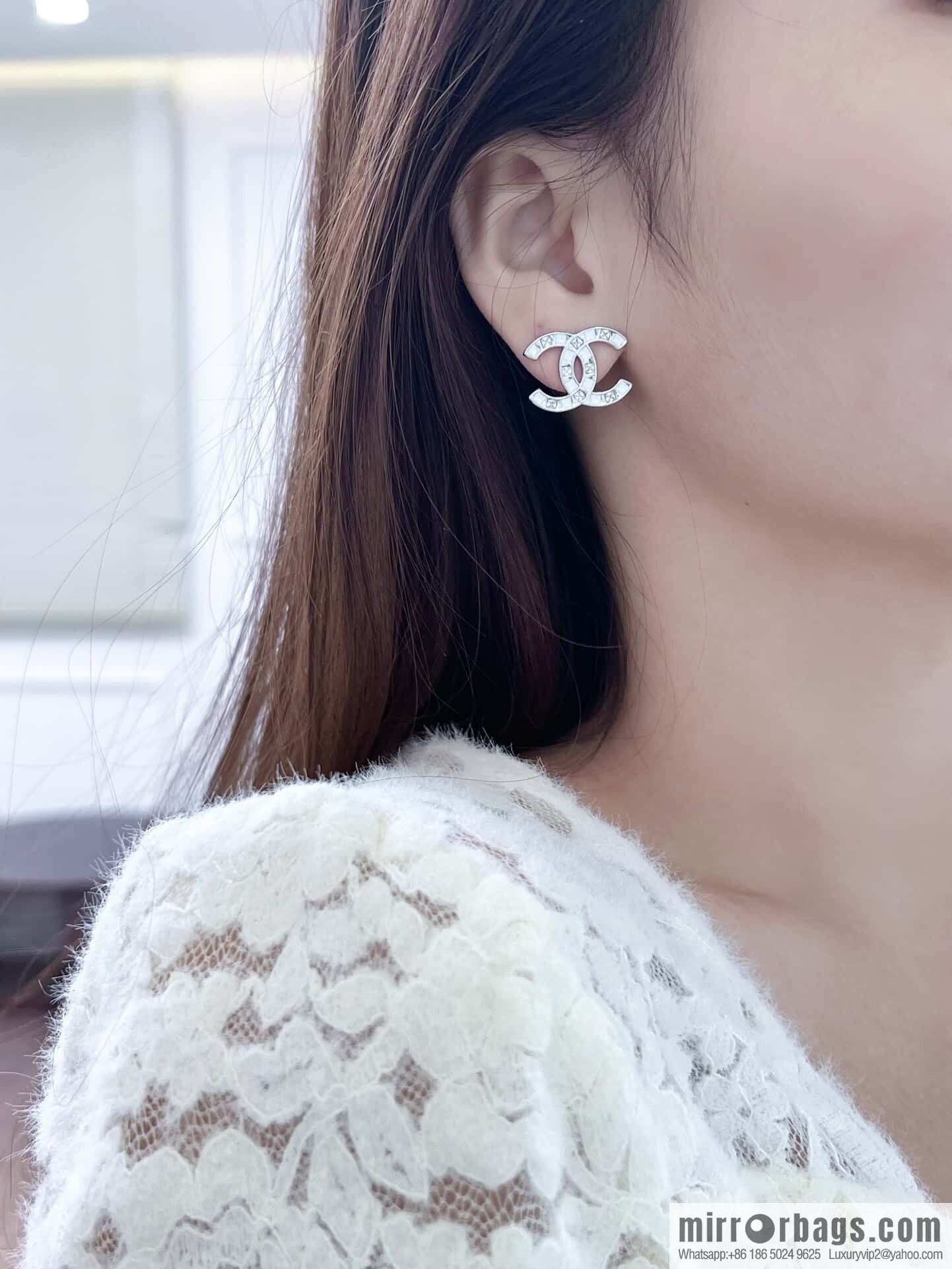 ❗️New ❗️☀️ New ☑️ Chanel C1 Double C Interval Drill Earrings ☀️