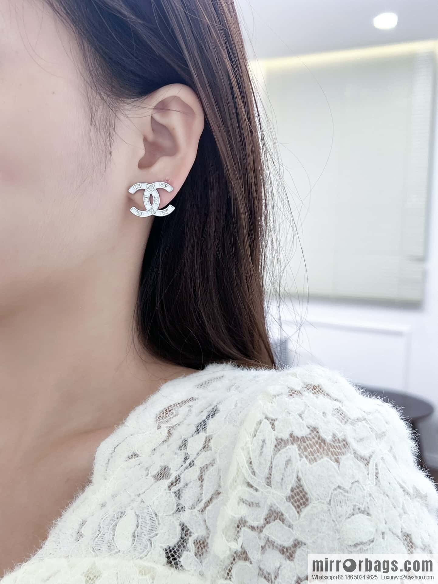 ❗️New ❗️☀️ New ☑️ Chanel C1 Double C Interval Drill Earrings ☀️