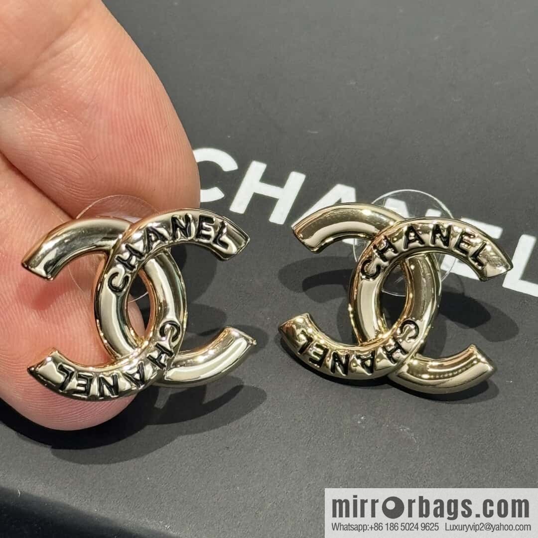 ❗️New ❗️☀️ New ☑️ Chanel C1 double c letter stud earrings ☀️