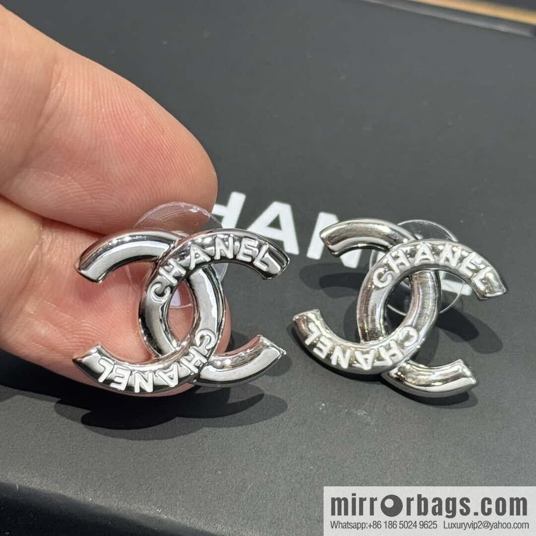 ❗️New ❗️☀️ New ☑️ Chanel C1 double c letter stud earrings ☀️