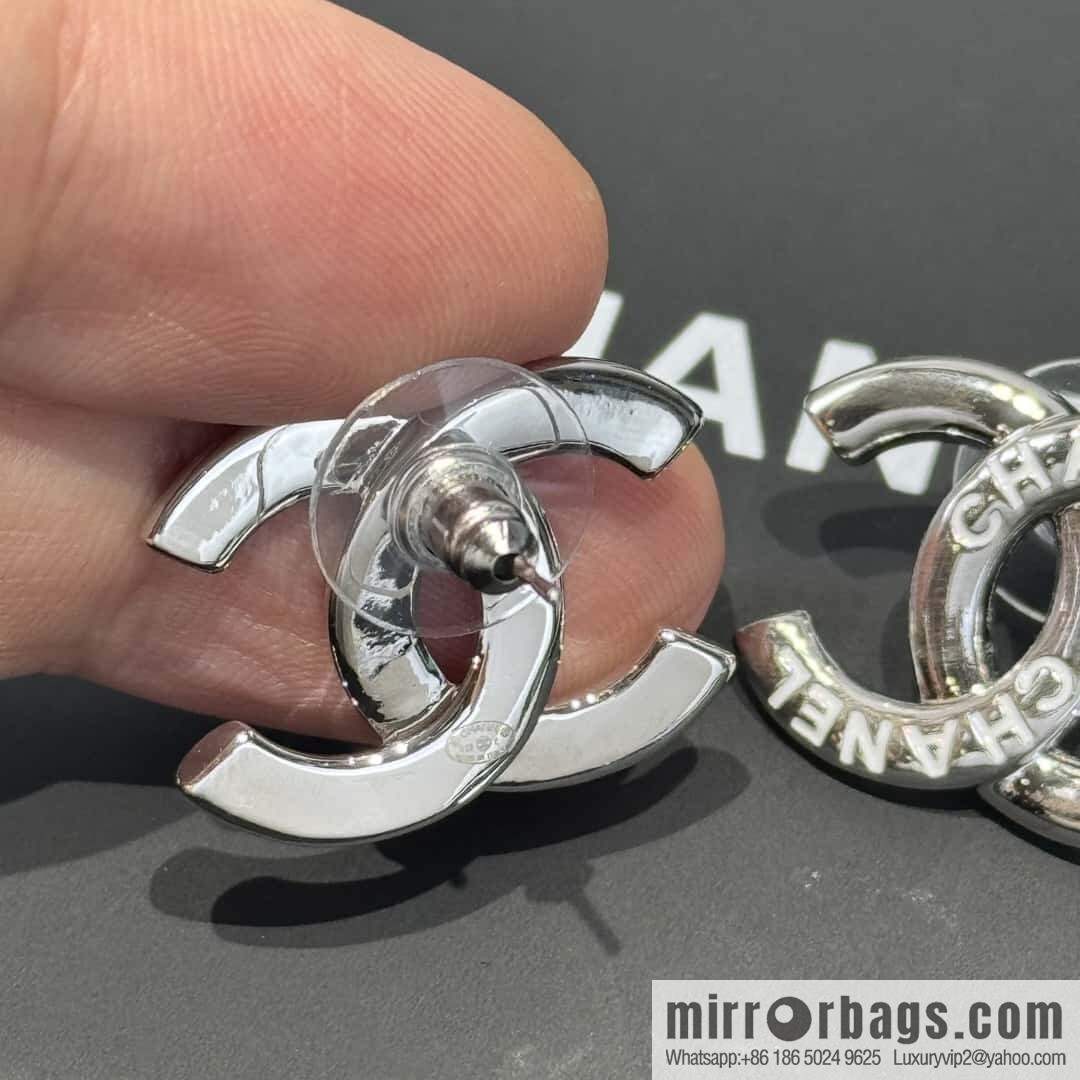 ❗️New ❗️☀️ New ☑️ Chanel C1 double c letter stud earrings ☀️