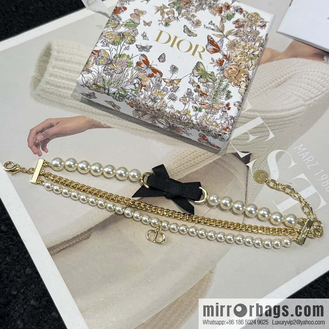 New ☑️ DIOR three-layer pearl bow necklace bracelet