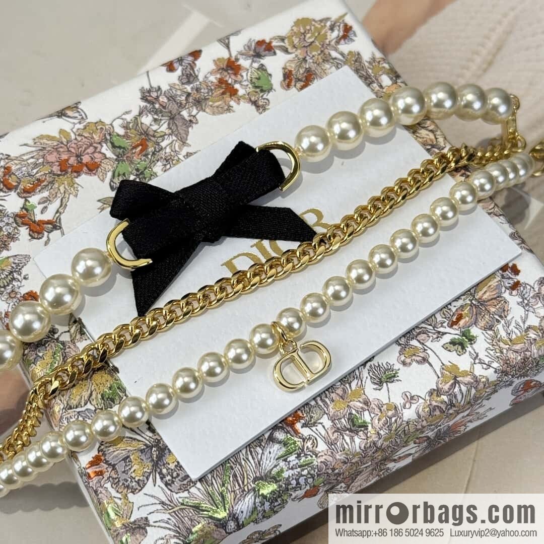 New ☑️ DIOR three-layer pearl bow necklace bracelet