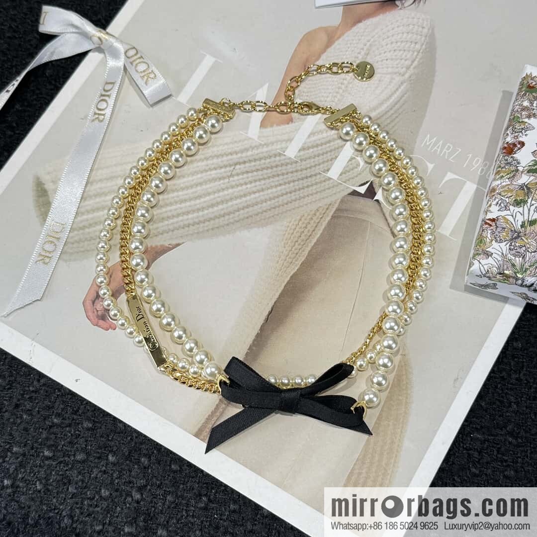 New ☑️ DIOR three-layer pearl bow necklace bracelet