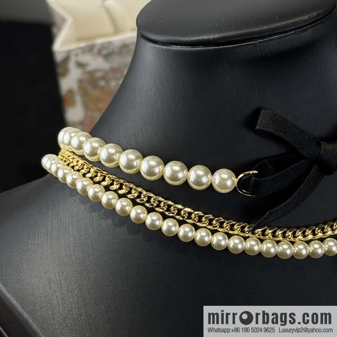 New ☑️ DIOR three-layer pearl bow necklace bracelet
