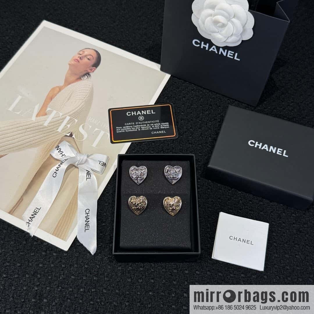 ❗️New ☀️ new ☑️ Chanel C1 double c peach heart love stud earrings ☀️