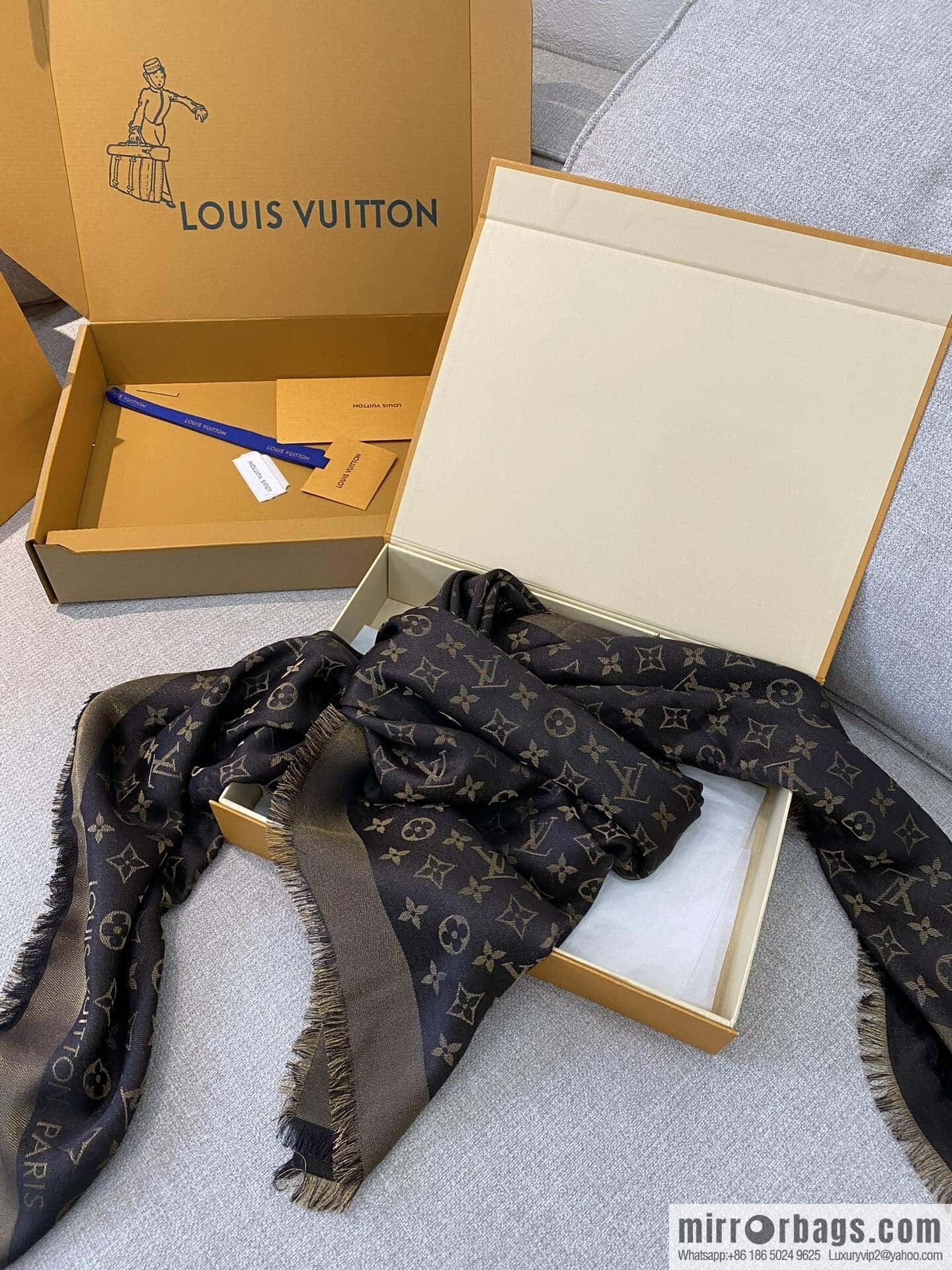 𝐋𝐨𝐮𝐢𝐬 𝐕𝐮𝐢𝐭𝐭𝐨ɴ•『 shine monogram scarf shawl M75122