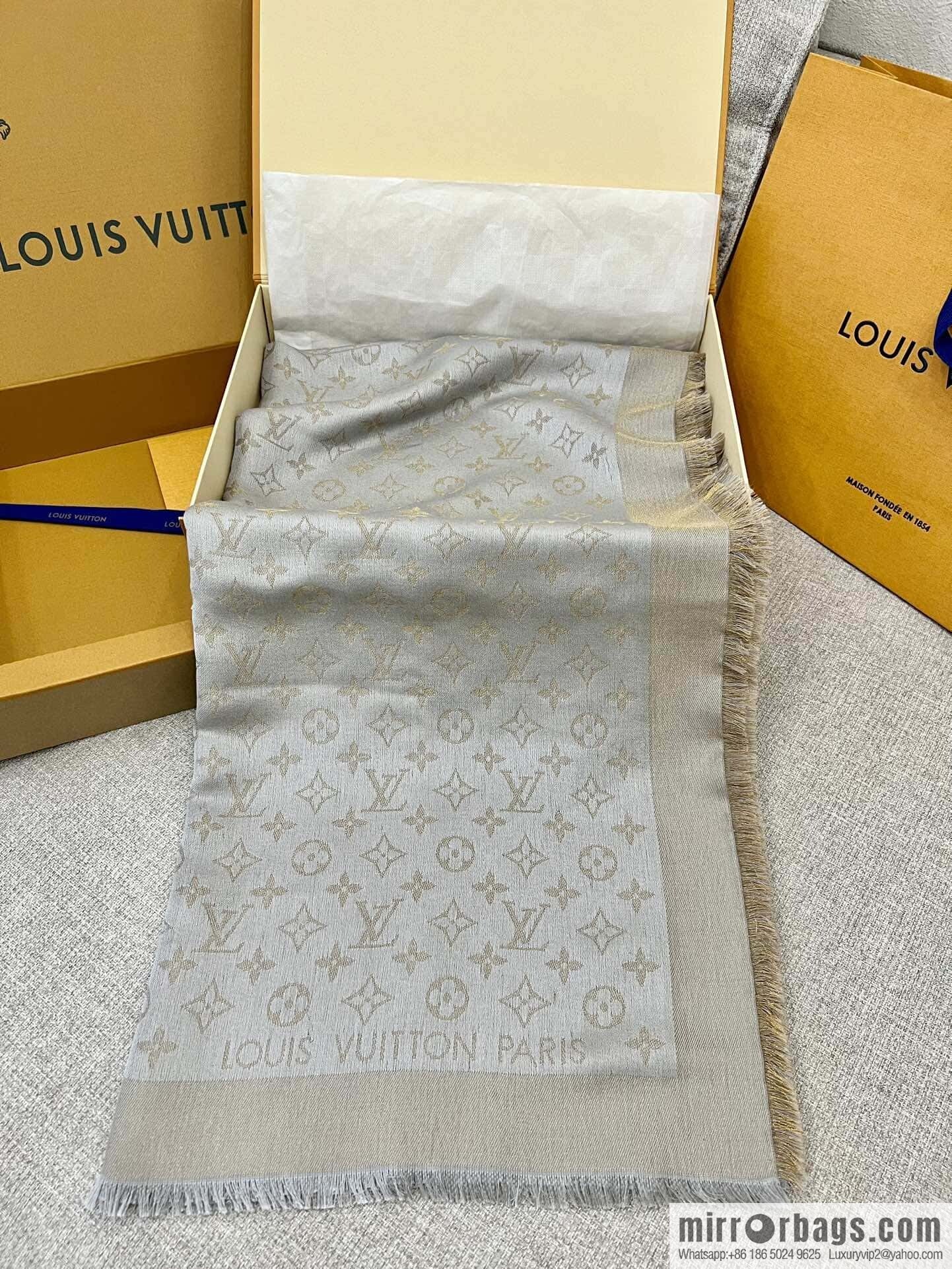 𝐋𝐨𝐮𝐢𝐬 𝐕𝐮𝐢𝐭𝐭𝐨ɴ•『 shine monogram scarf shawl M75121
