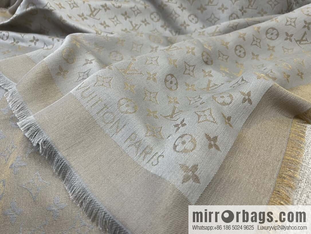 𝐋𝐨𝐮𝐢𝐬 𝐕𝐮𝐢𝐭𝐭𝐨ɴ•『 shine monogram scarf shawl M75121
