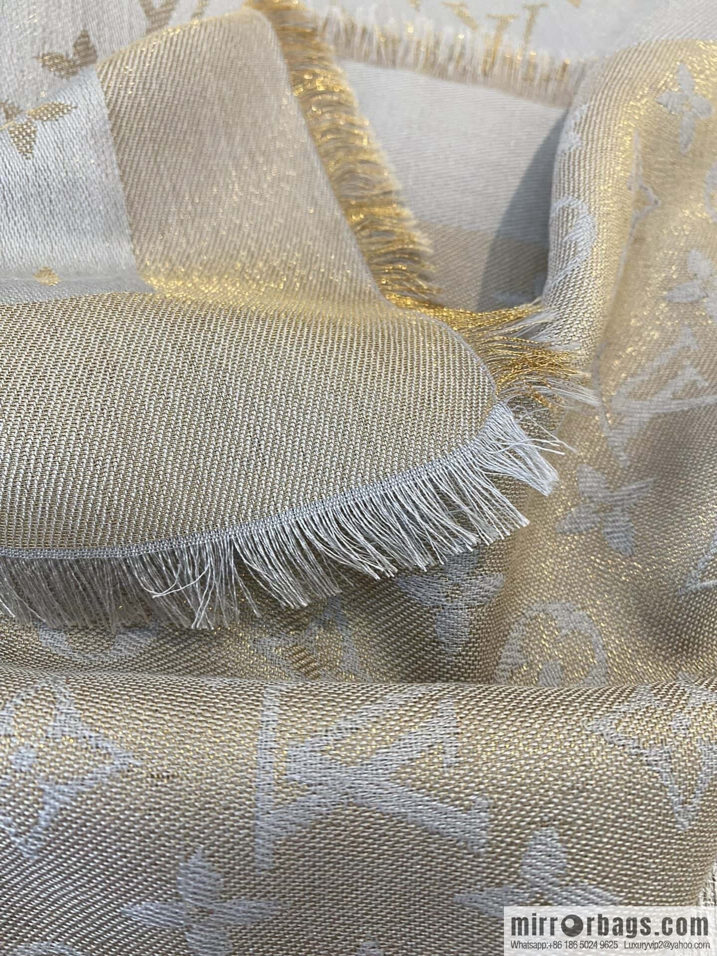 𝐋𝐨𝐮𝐢𝐬 𝐕𝐮𝐢𝐭𝐭𝐨ɴ•『 shine monogram scarf shawl M75121