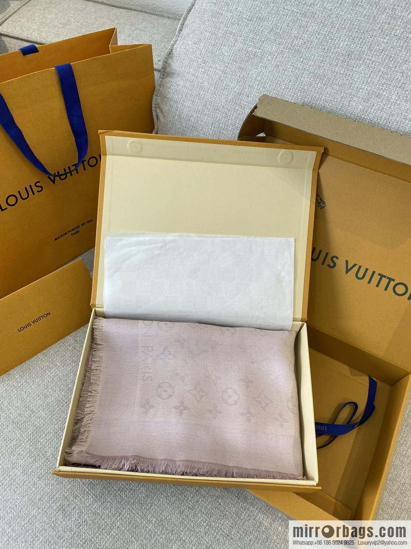 𝐋𝐨𝐮𝐢𝐬 𝐕𝐮𝐢𝐭𝐭𝐨ɴ•『 shine monogram scarf shawl M70805