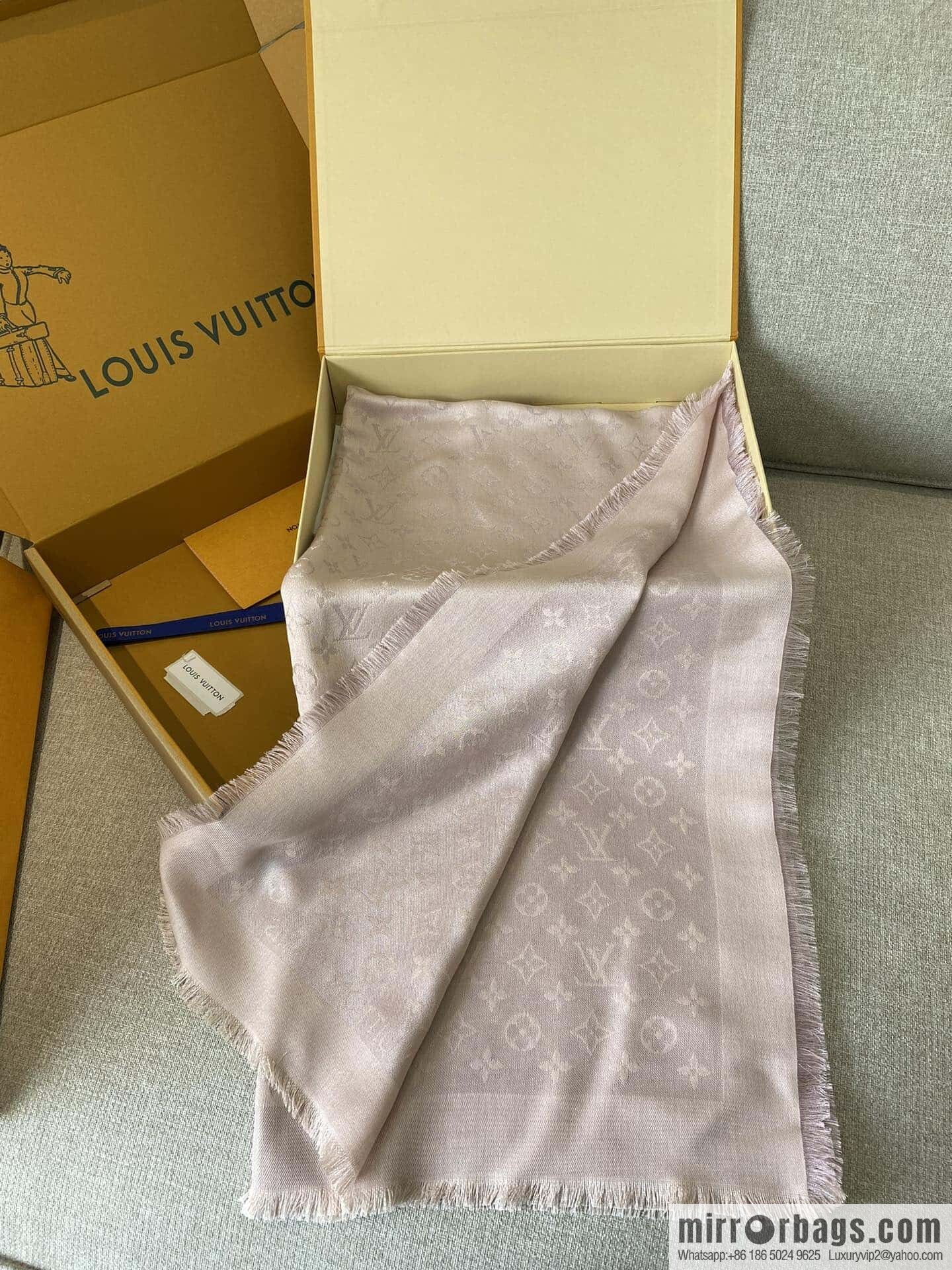 𝐋𝐨𝐮𝐢𝐬 𝐕𝐮𝐢𝐭𝐭𝐨ɴ•『 shine monogram scarf shawl M70805