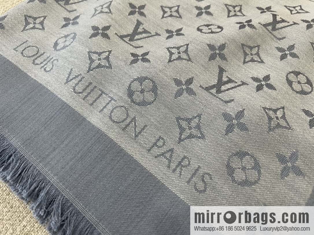 𝐋𝐨𝐮𝐢𝐬 𝐕𝐮𝐢𝐭𝐭𝐨ɴ•『 shine monogram scarf shawl M71382