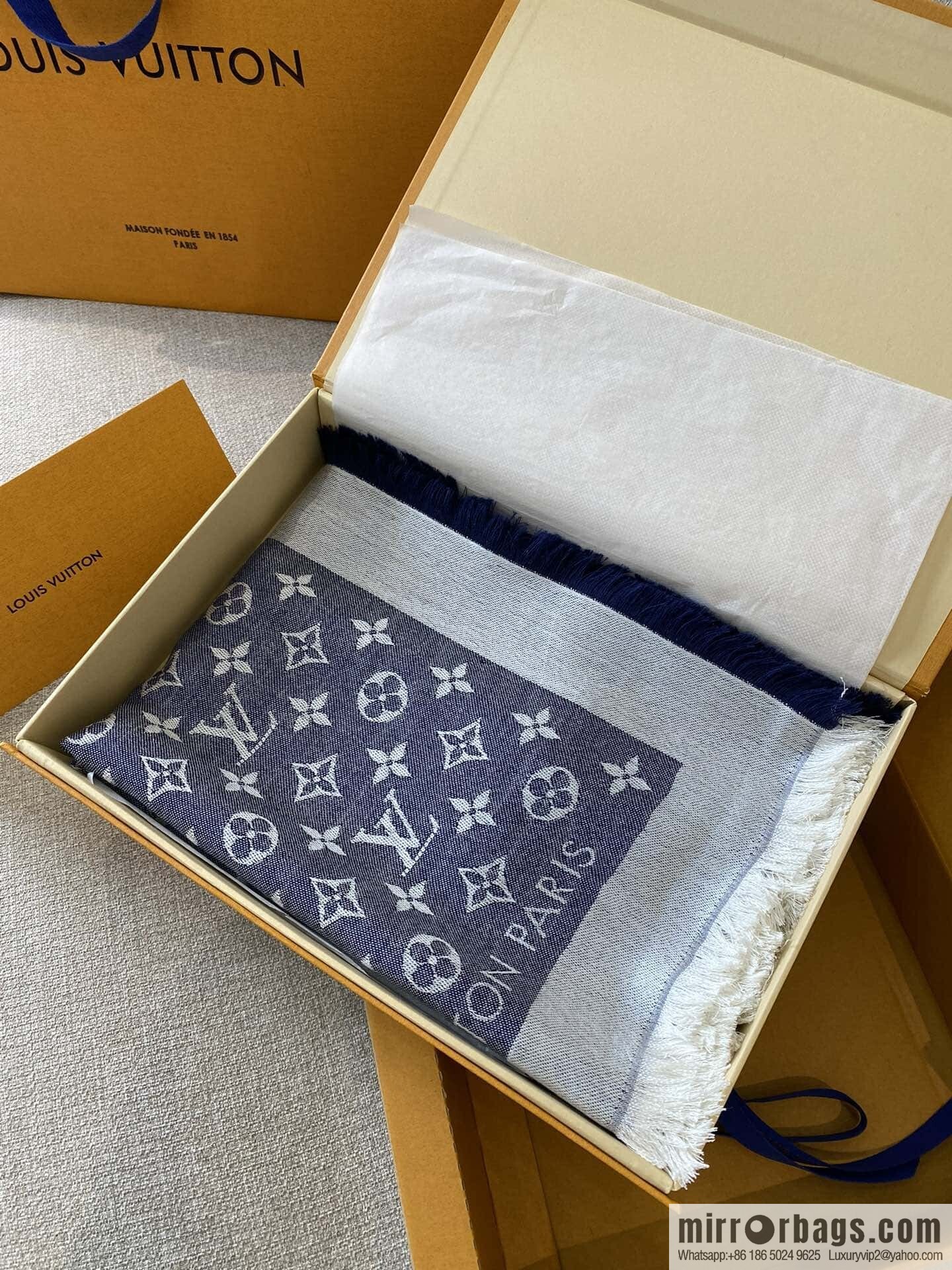 𝐋𝐨𝐮𝐢𝐬 𝐕𝐮𝐢𝐭𝐭𝐨ɴ•『 shine monogram scarf shawl M71376