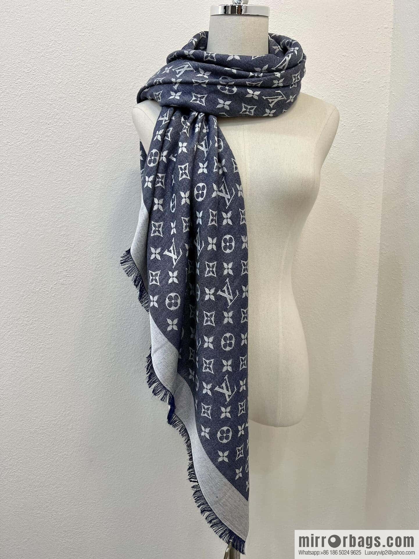 𝐋𝐨𝐮𝐢𝐬 𝐕𝐮𝐢𝐭𝐭𝐨ɴ•『 shine monogram scarf shawl M71376