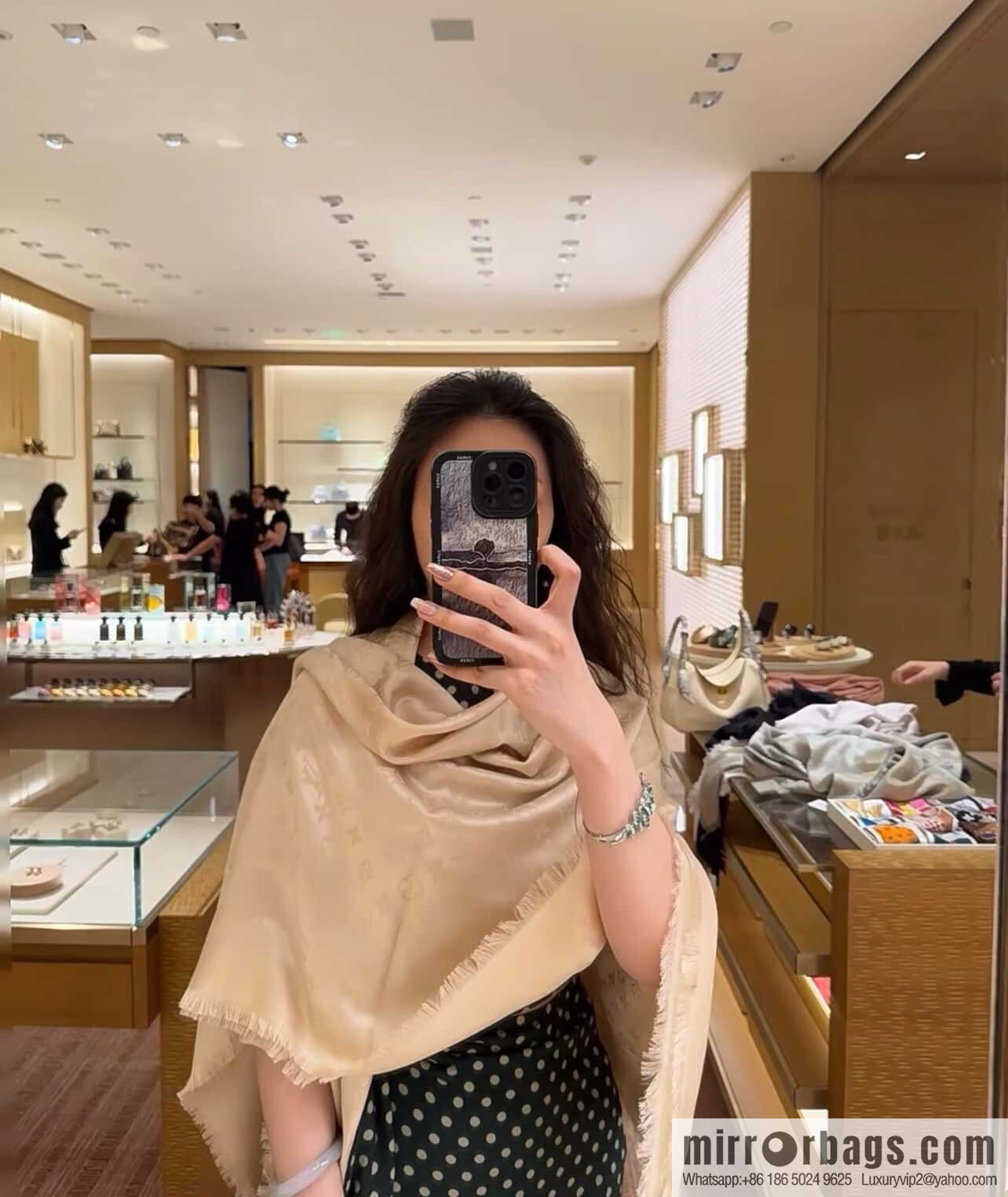𝐋𝐨𝐮𝐢𝐬 𝐕𝐮𝐢𝐭𝐭𝐨ɴ•『 shine monogram scarf shawl M78144
