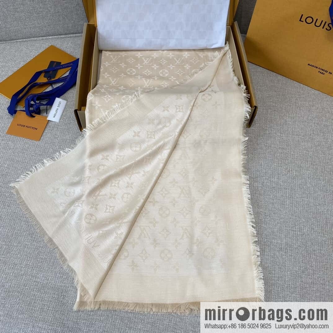 𝐋𝐨𝐮𝐢𝐬 𝐕𝐮𝐢𝐭𝐭𝐨ɴ•『 shine monogram scarf shawl M78144