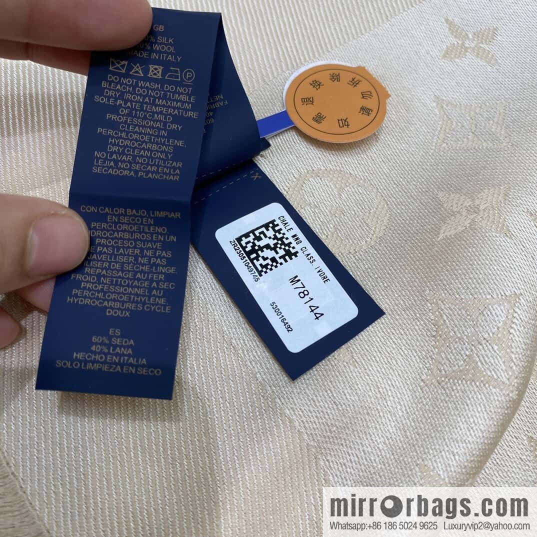 𝐋𝐨𝐮𝐢𝐬 𝐕𝐮𝐢𝐭𝐭𝐨ɴ•『 shine monogram scarf shawl M78144