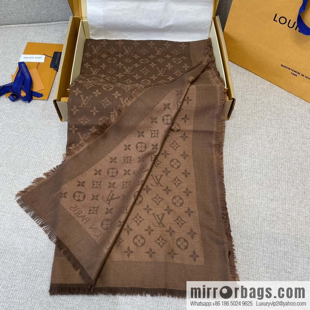 𝐋𝐨𝐮𝐢𝐬 𝐕𝐮𝐢𝐭𝐭𝐨ɴ•『 shine monogram scarf shawl M77357