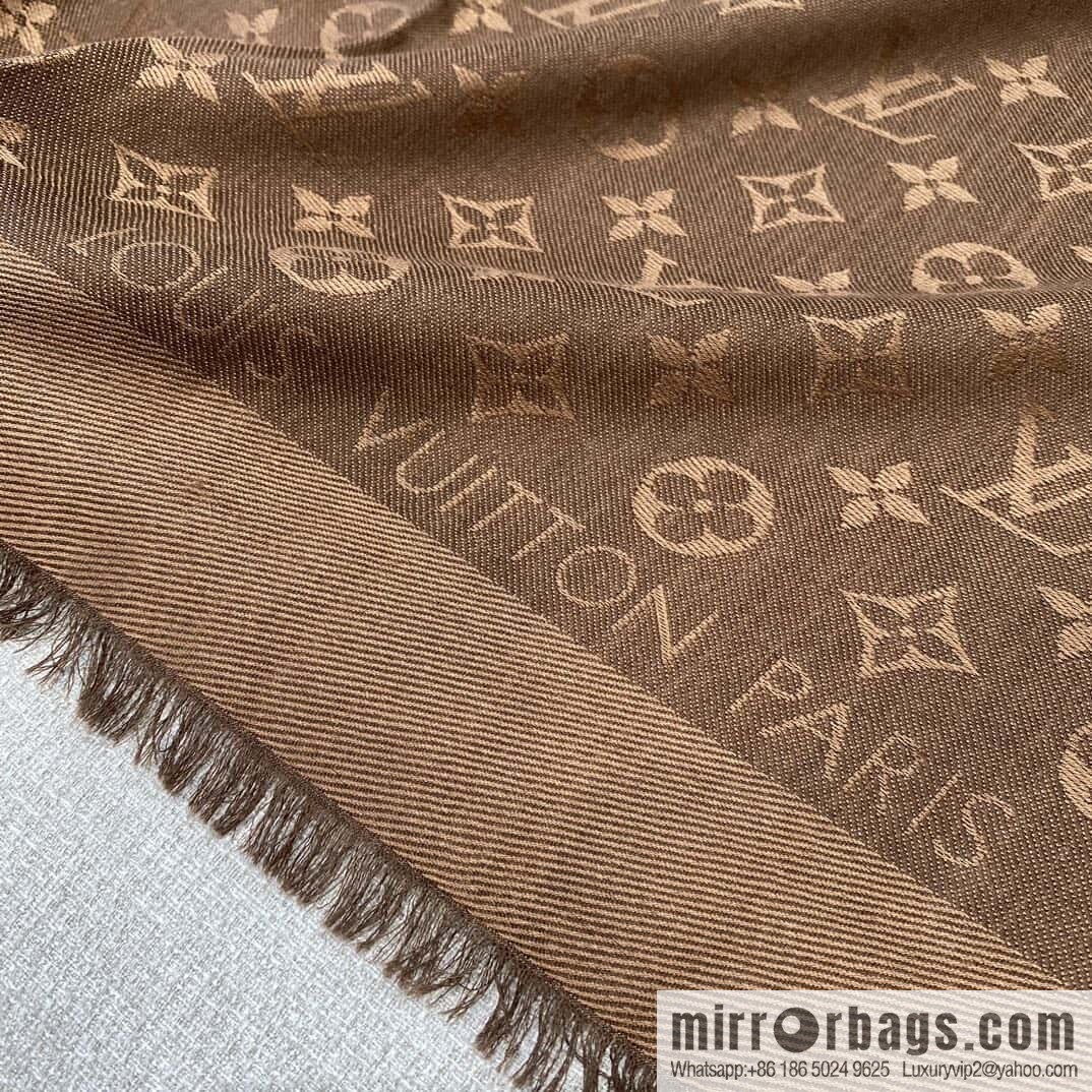 𝐋𝐨𝐮𝐢𝐬 𝐕𝐮𝐢𝐭𝐭𝐨ɴ•『 shine monogram scarf shawl M77357
