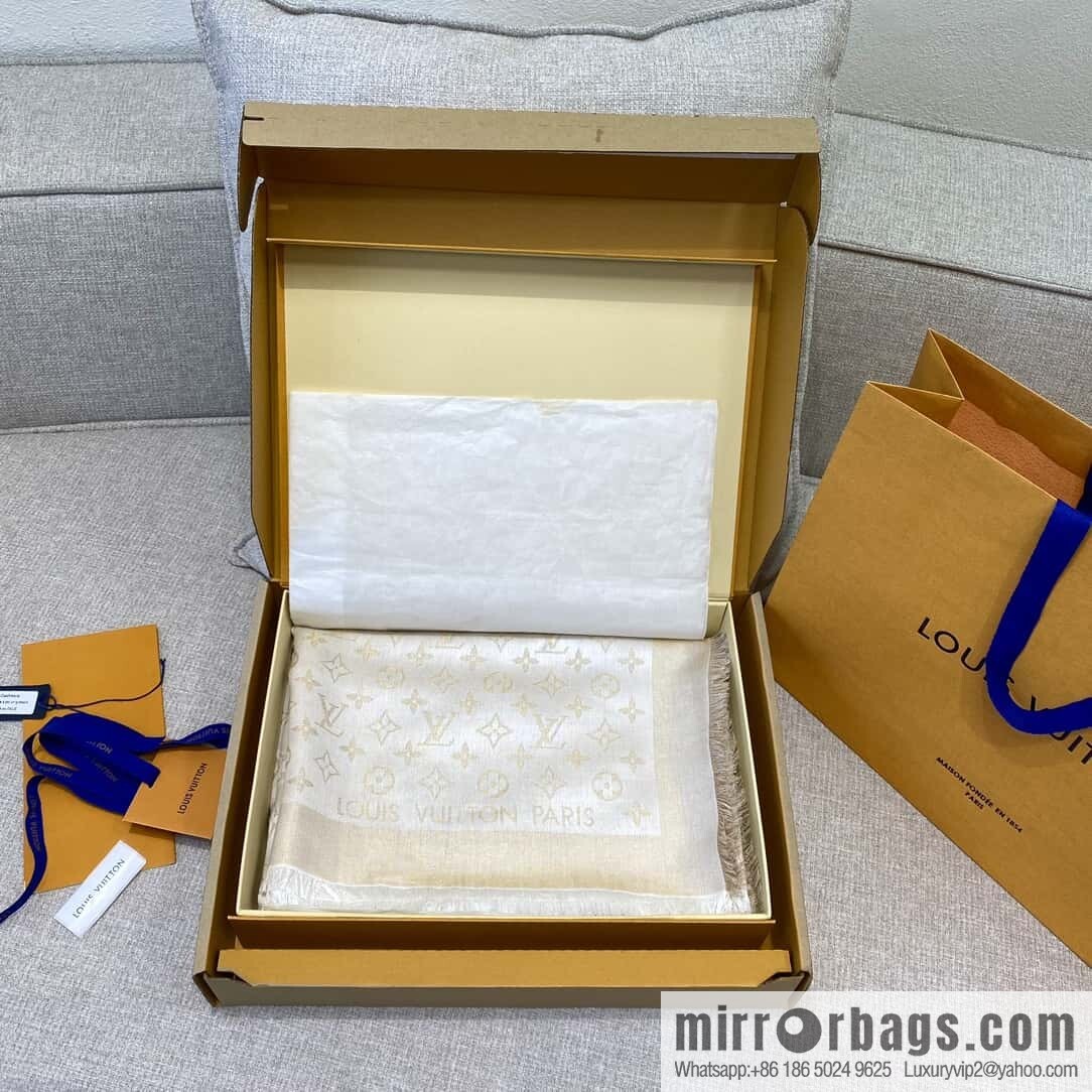 ๐๐จ๐ฎ๐ข๐ฌ ๐๐ฎ๐ข๐ญ๐ญ๐จษดโขใ so shine monogram m74026