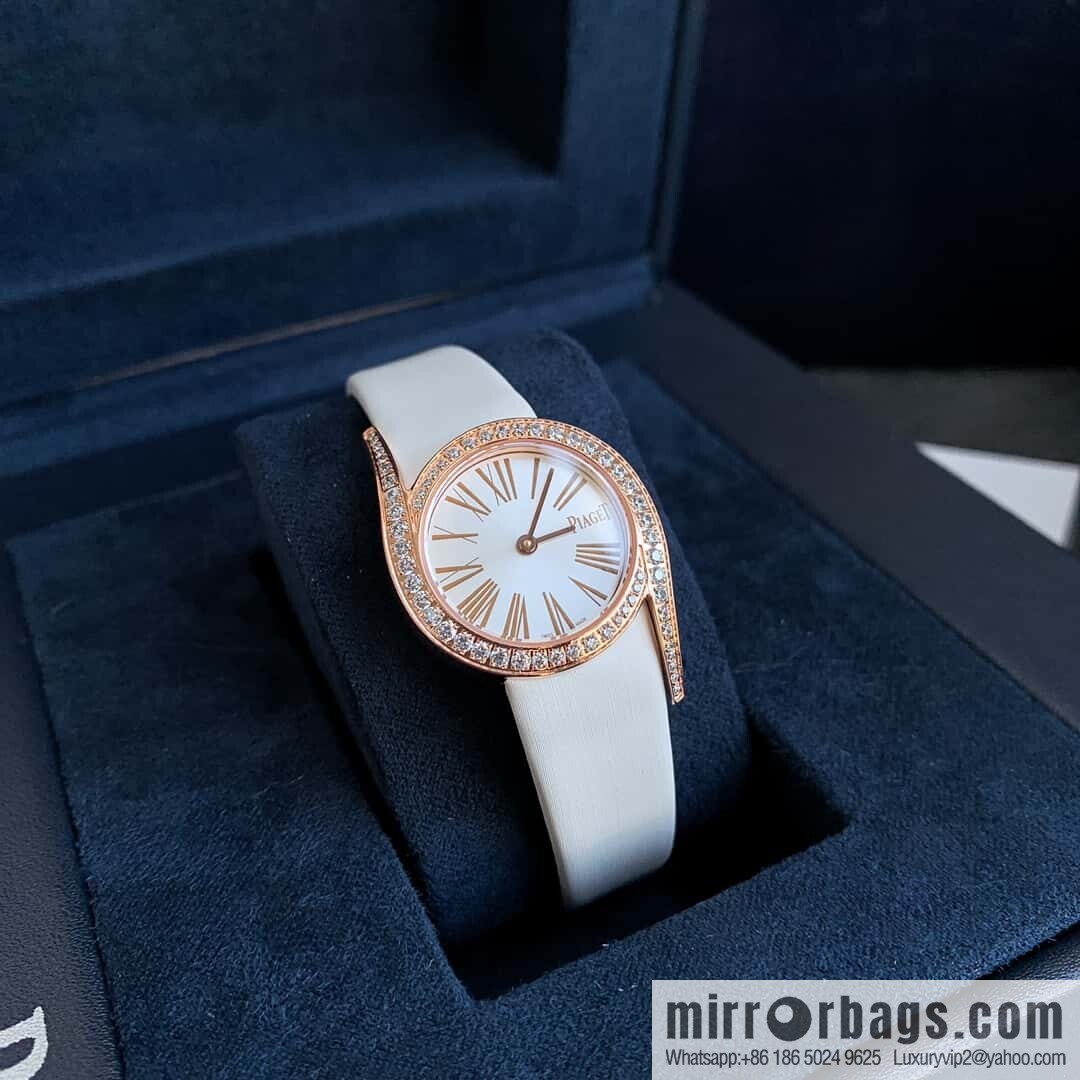 The small 26mm Earl Glitter model is online. Women's Diamond Watch from Limelight Gala Collection