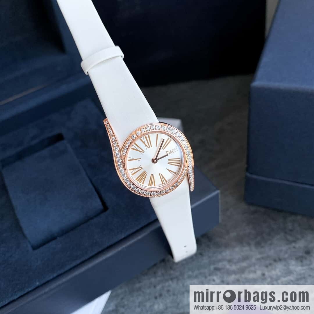 The small 26mm Earl Glitter model is online. Women's Diamond Watch from Limelight Gala Collection