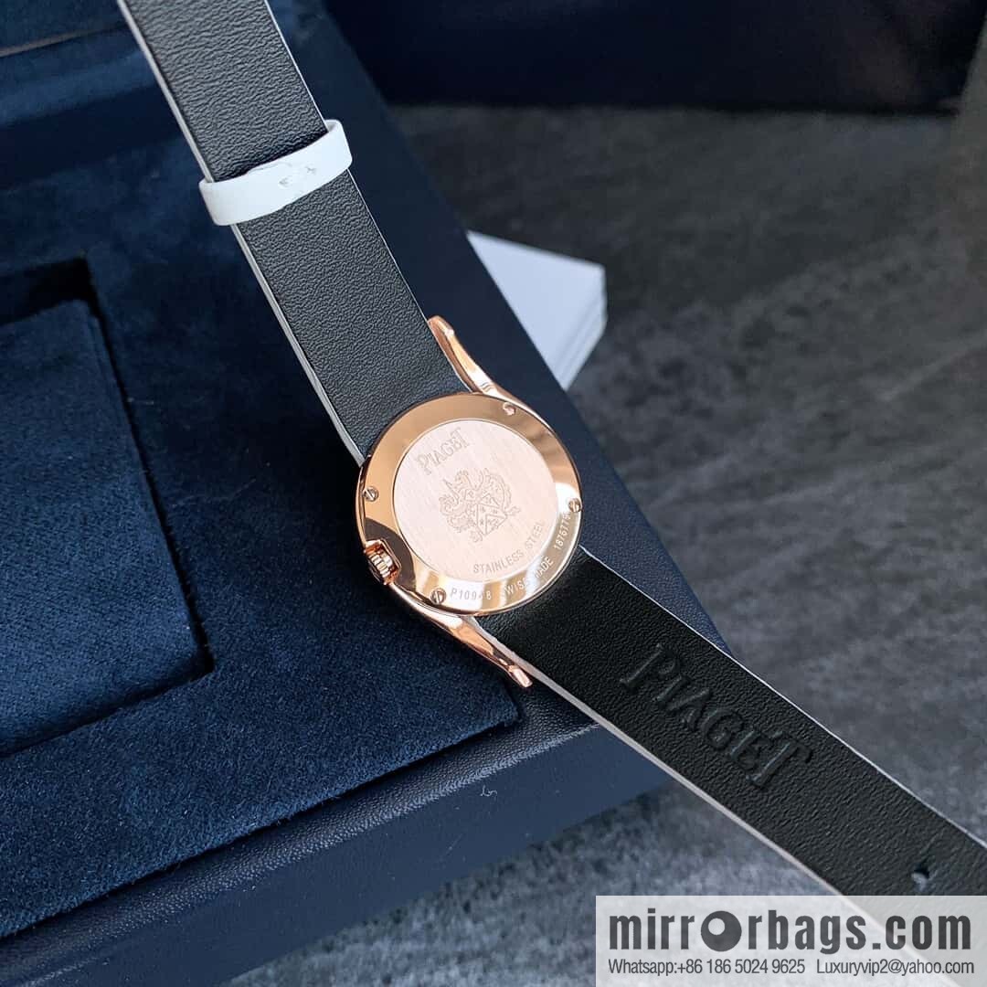 The small 26mm Earl Glitter model is online. Women's Diamond Watch from Limelight Gala Collection