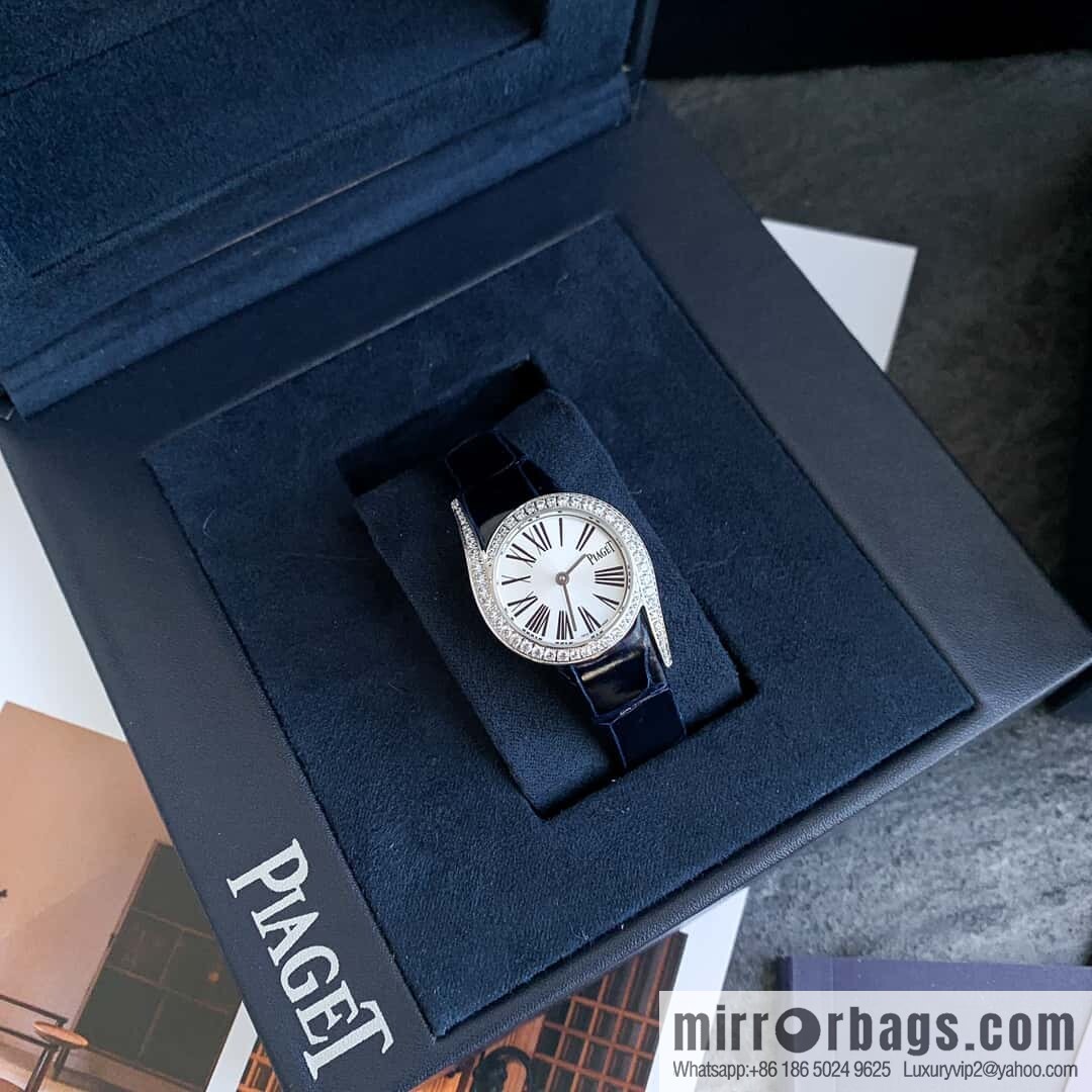 The small 26mm Earl Glitter model is online. Women's Diamond Watch from Limelight Gala Collection