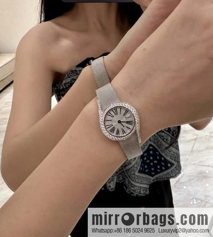 Piaget's most recognizable 69 Limelight Gala series women's real diamond watch