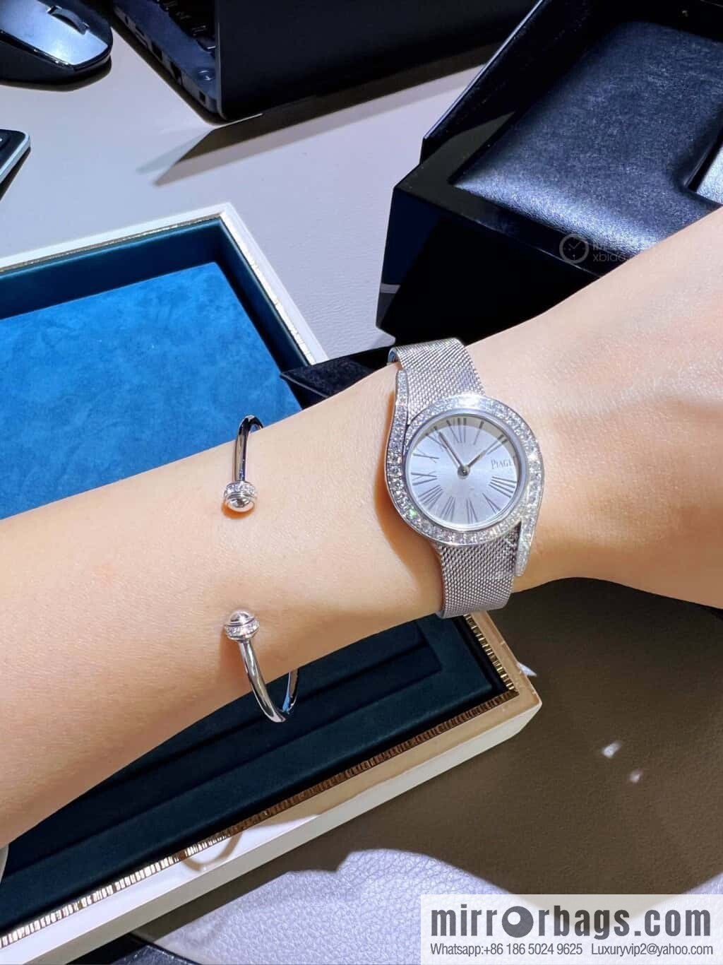 Piaget's most recognizable 69 Limelight Gala series women's real diamond watch