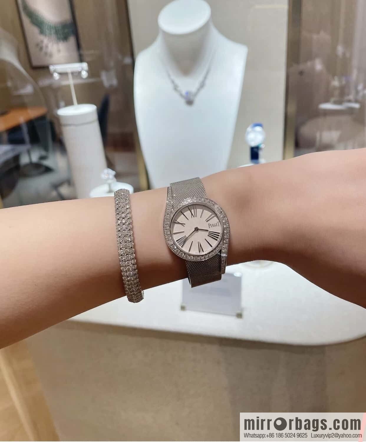 Piaget's most recognizable 69 Limelight Gala series women's real diamond watch